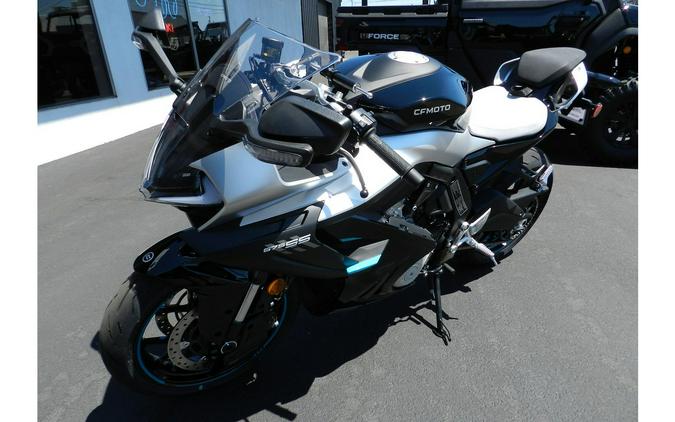 2026 675 SUPERSPORT - CFMOTO