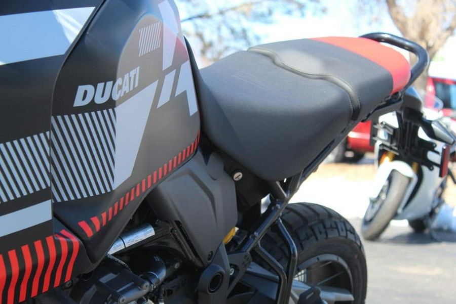 2024 Ducati DSX