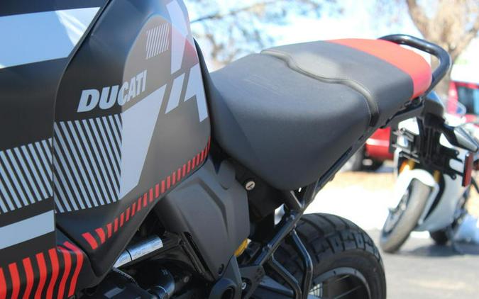 2024 Ducati DSX