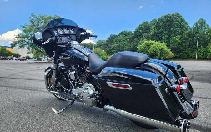 2021 Harley-Davidson® FLHX - Street Glide®