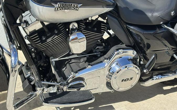 2012 Harley-Davidson FLHRC - Road King Classic