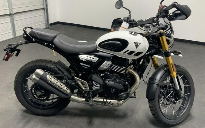 2026 Triumph Scrambler 400 XC Vanilla White