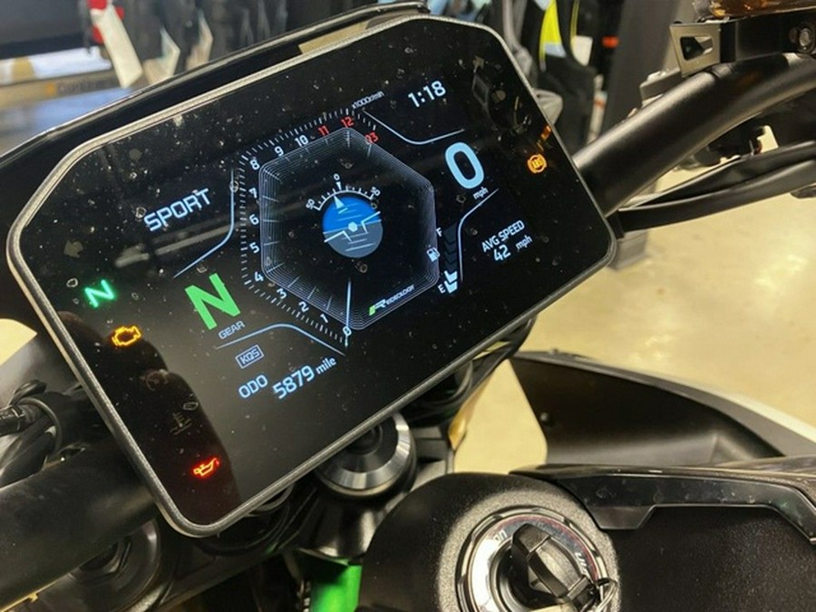 2025 Kawasaki ZR900TSFNL