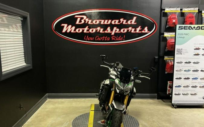 2025 Kawasaki ZR900TSFNL
