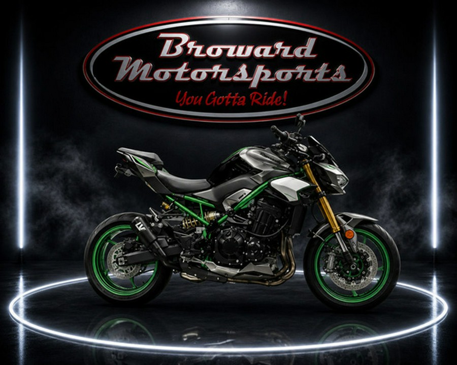 2025 Kawasaki ZR900TSFNL