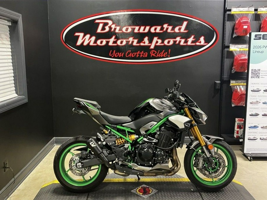 2025 Kawasaki ZR900TSFNL