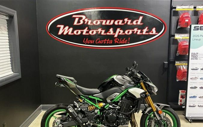 2025 Kawasaki ZR900TSFNL