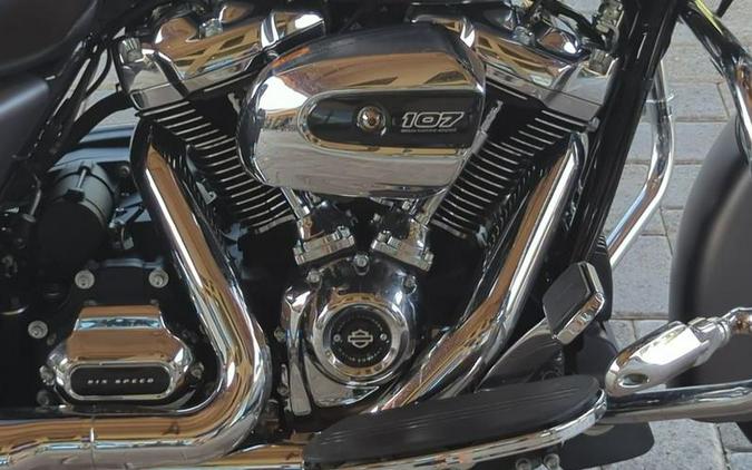 2017 Harley-Davidson® FLHXS - Street Glide® Special