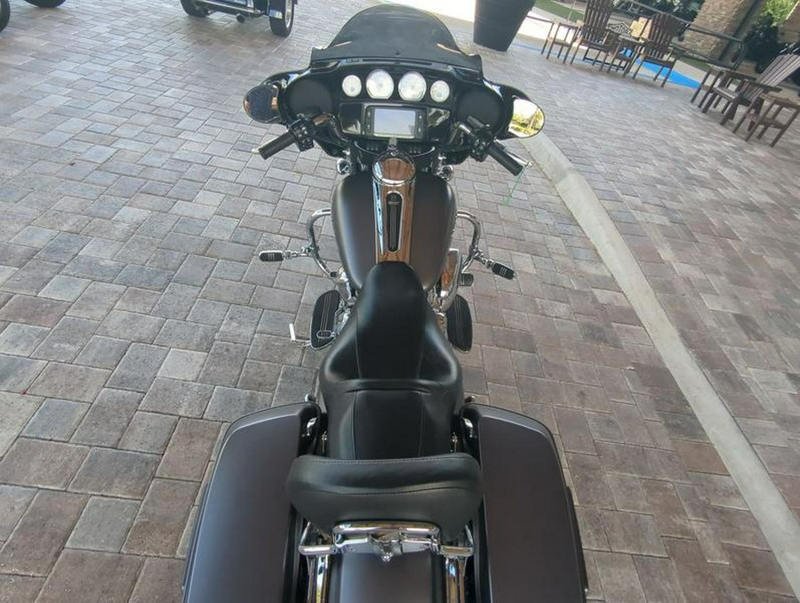 2017 Harley-Davidson® FLHXS - Street Glide® Special