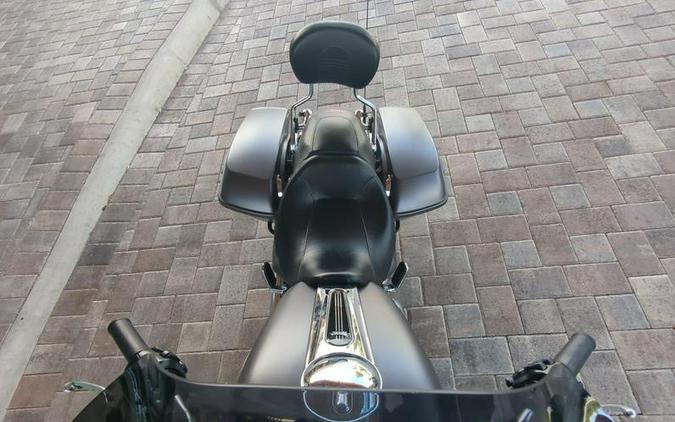 2017 Harley-Davidson® FLHXS - Street Glide® Special