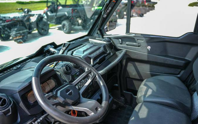 2025 Can-Am® Defender Limited HD10 Desert Tan & Stealth Black