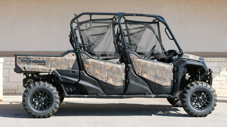 New 2023 HONDA PIONEER 10006 DELUXE CREW