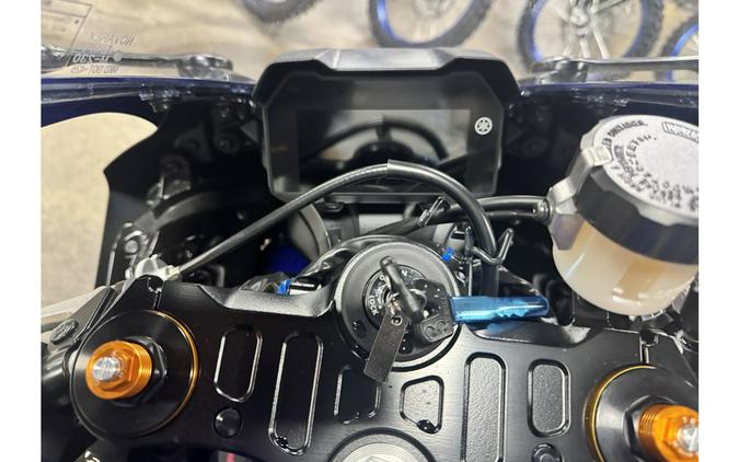 2025 Yamaha YZF R7