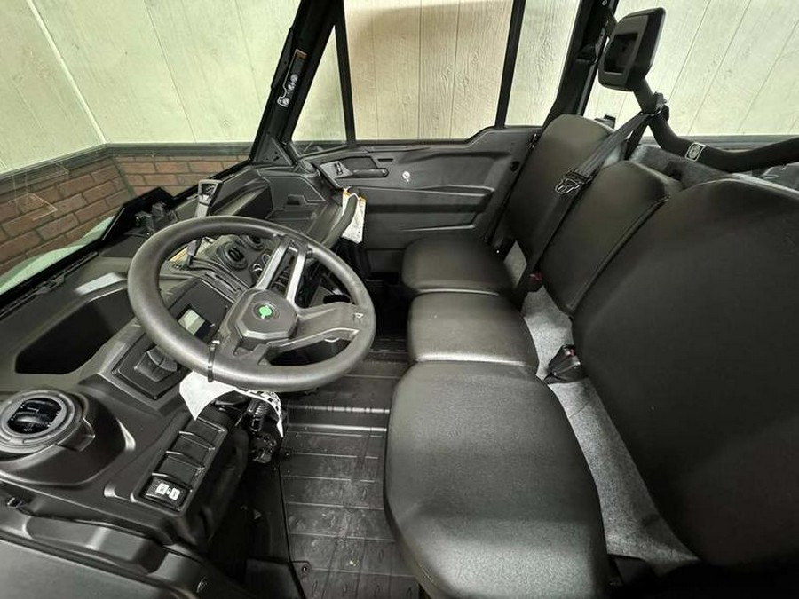 2026 Can-Am® Defender DPS CAB HD9 Compass Green