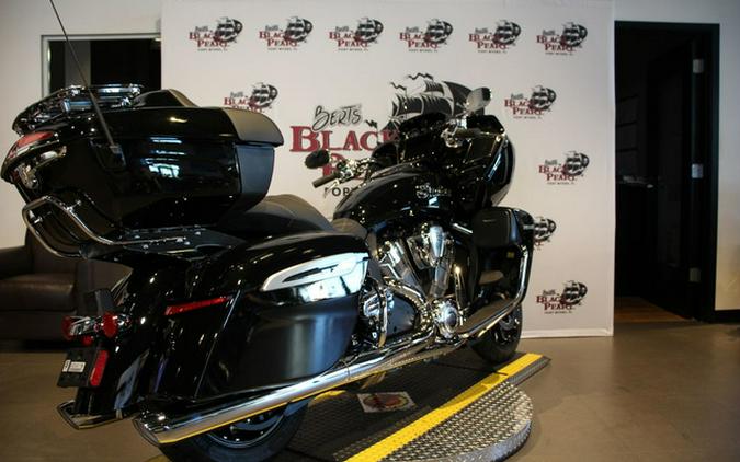 2026 Indian PURSUIT BLACK METALLIC