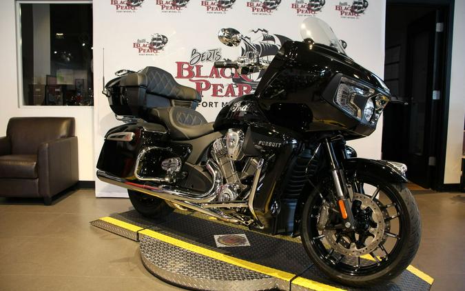 2026 Indian PURSUIT BLACK METALLIC