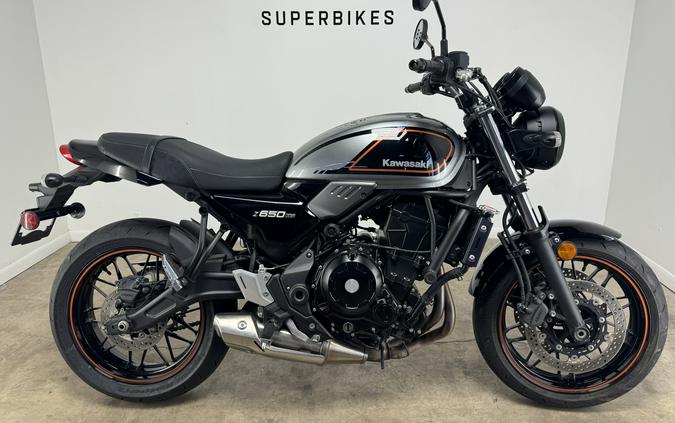 2022 Kawasaki Z650RS Metallic Moondust Gray/Ebony - A59978