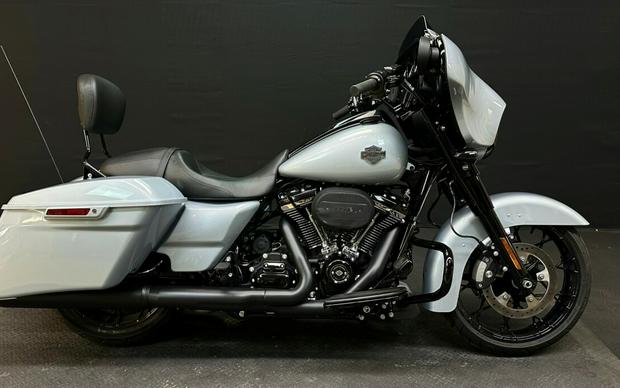 Harley-Davidson Street Glide motorcycles for sale in Sheboygan, WI