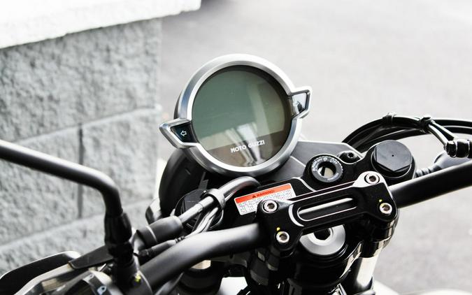 2023 Moto Guzzi V7 Stone