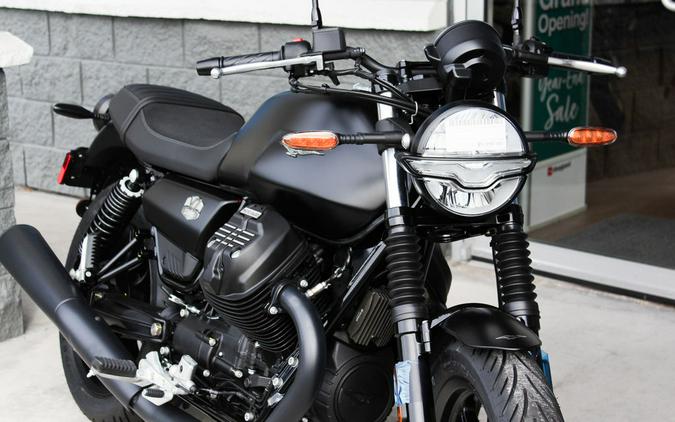 2023 Moto Guzzi V7 Stone