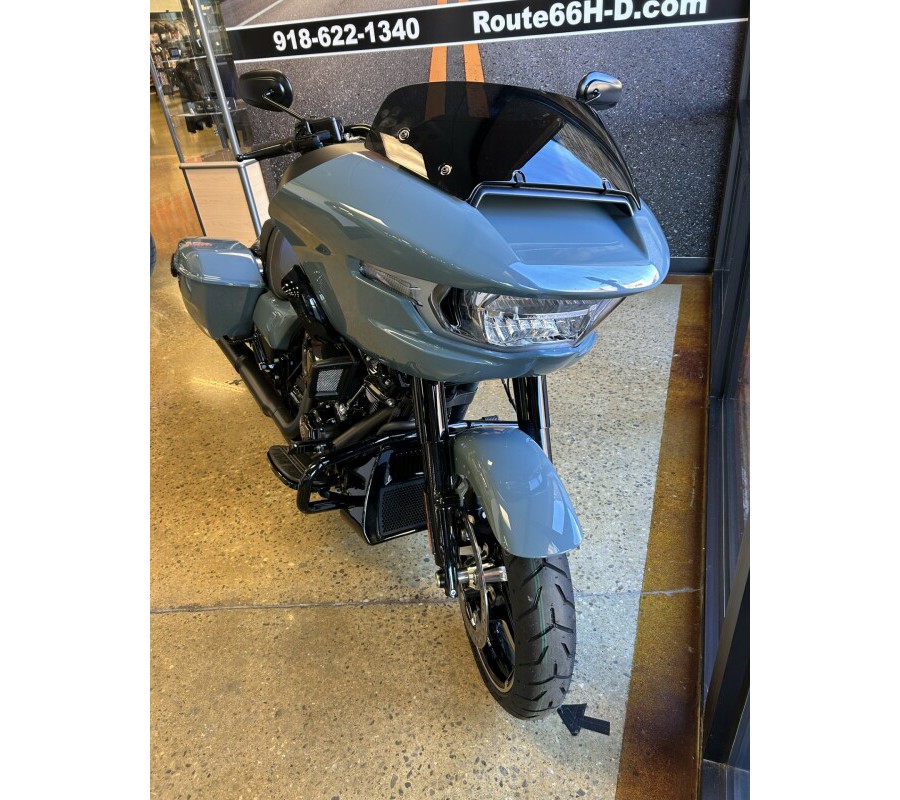 2024 Harley-Davidson Road Glide® Sharkskin Blue