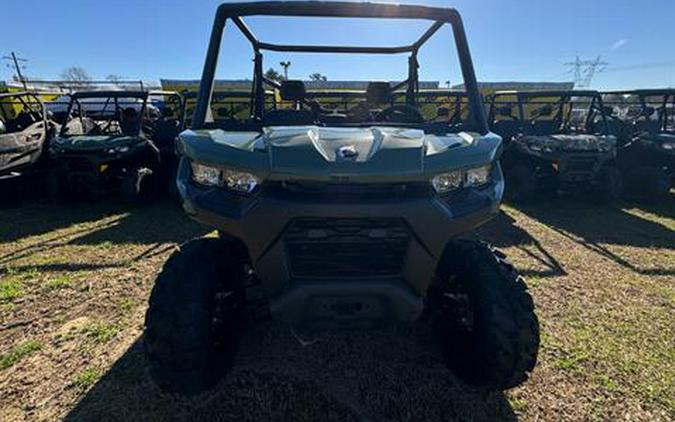 2024 Can-Am Defender DPS HD9