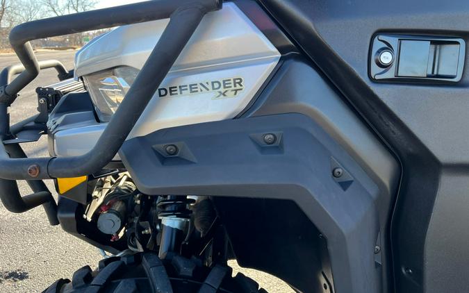 2019 Can-Am Defender XT CAB HD10