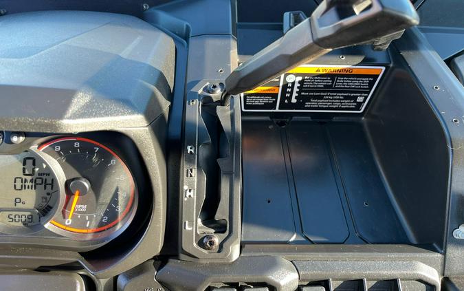 2019 Can-Am Defender XT CAB HD10