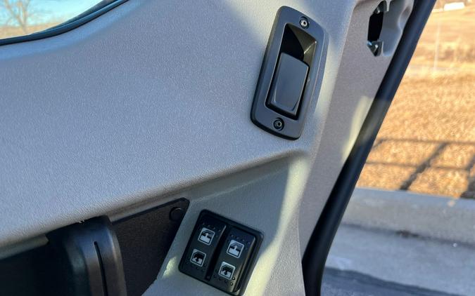 2019 Can-Am Defender XT CAB HD10