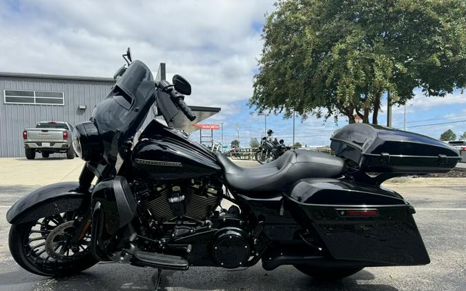 FLHRXS 2018 Road King Special