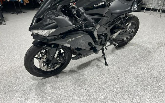 2025 Kawasaki NINJA ZX-4R ABS