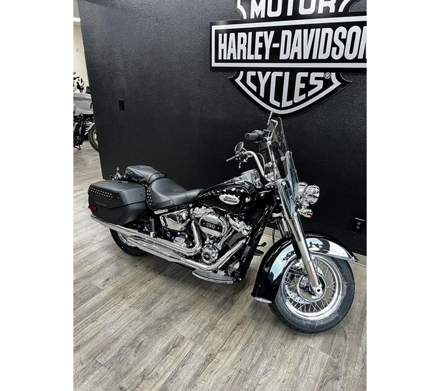 2024 Harley-Davidson® FLHCS - Heritage Classic