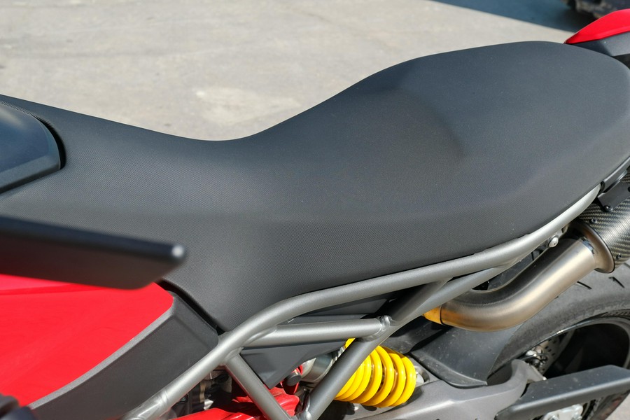 2021 DUCATI HYPERMOTARD 950