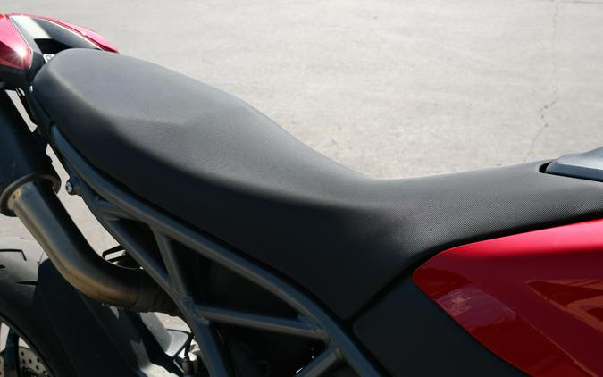 2021 DUCATI HYPERMOTARD 950