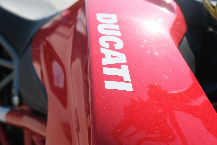 2021 DUCATI HYPERMOTARD 950