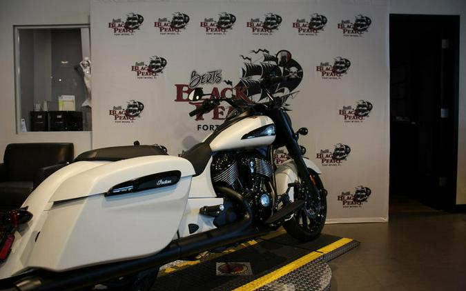 2026 Indian Motorcycle® SPRINGFIELD GHOST WHITE METALLIC