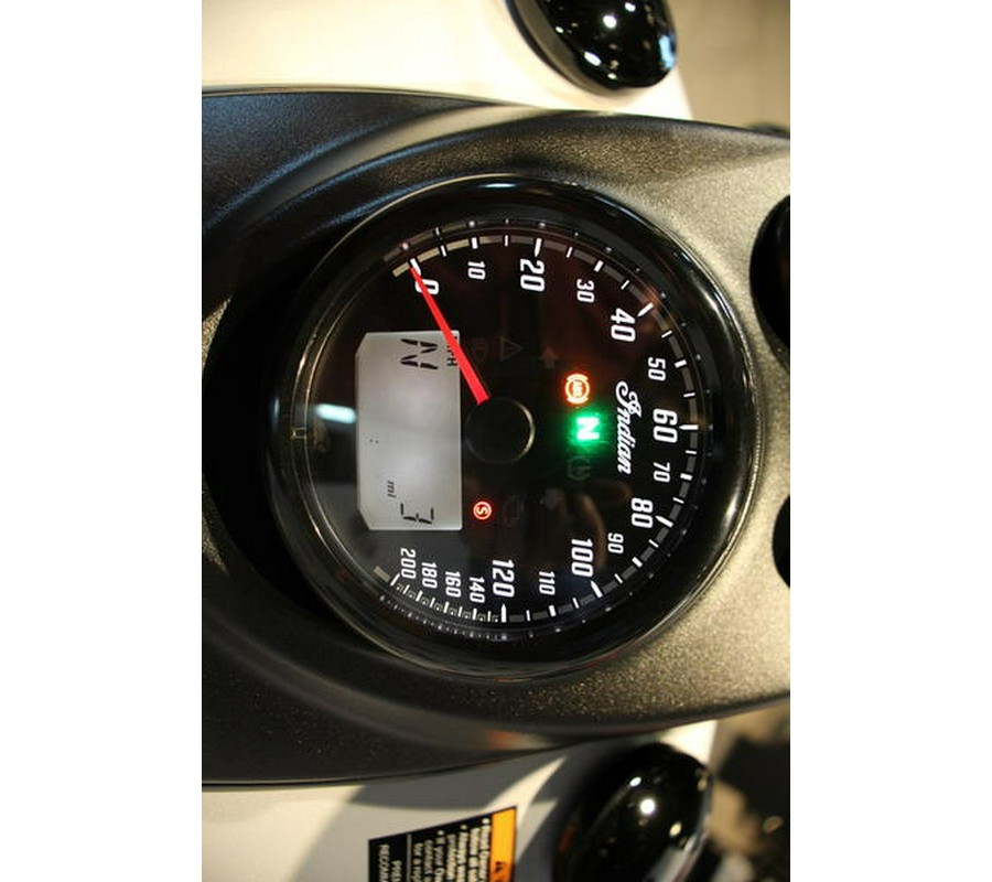 2026 Indian Motorcycle® SPRINGFIELD GHOST WHITE METALLIC