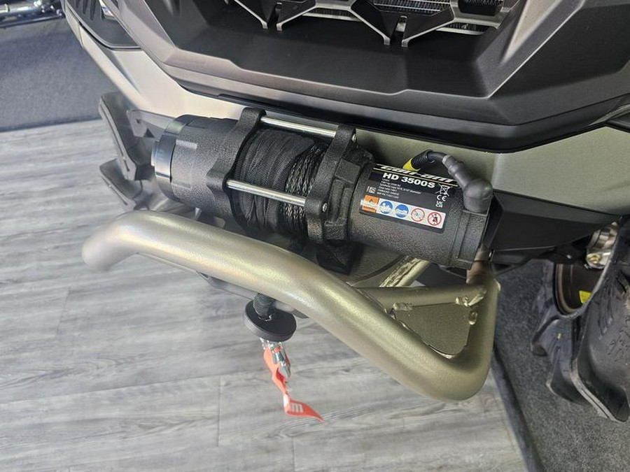 2026 Can-Am® Outlander X mr 1000R Loft Green Satin