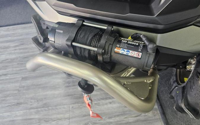 2026 Can-Am® Outlander X mr 1000R Loft Green Satin