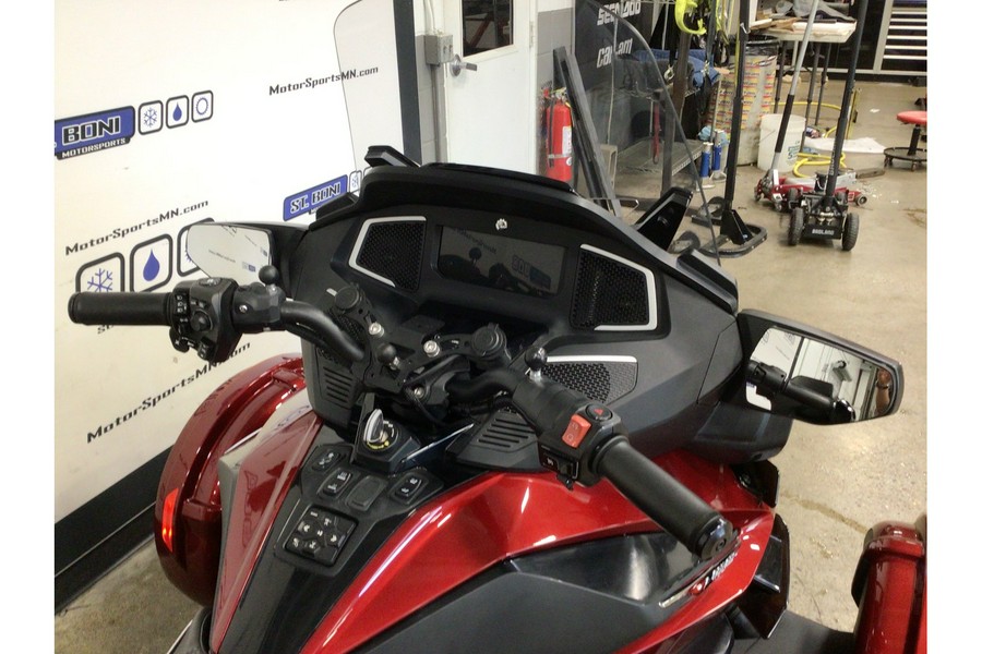 2021 Can-Am RT Limited (SE6)