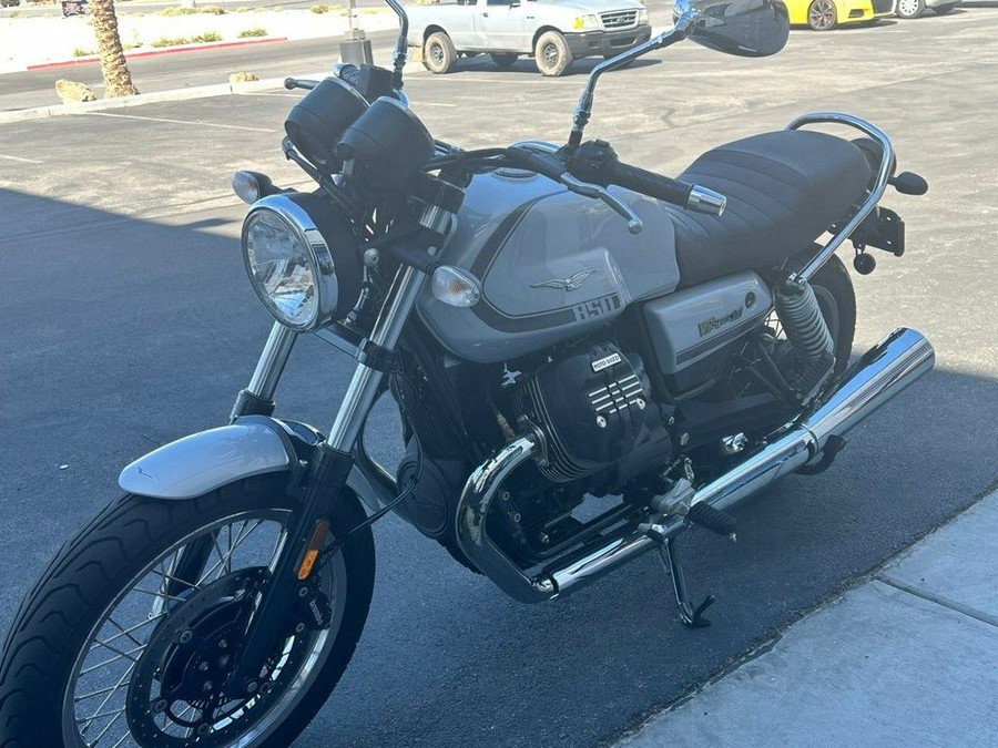 2022 Moto Guzzi V7 Special E5