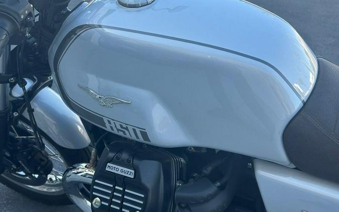 2022 Moto Guzzi V7 Special E5