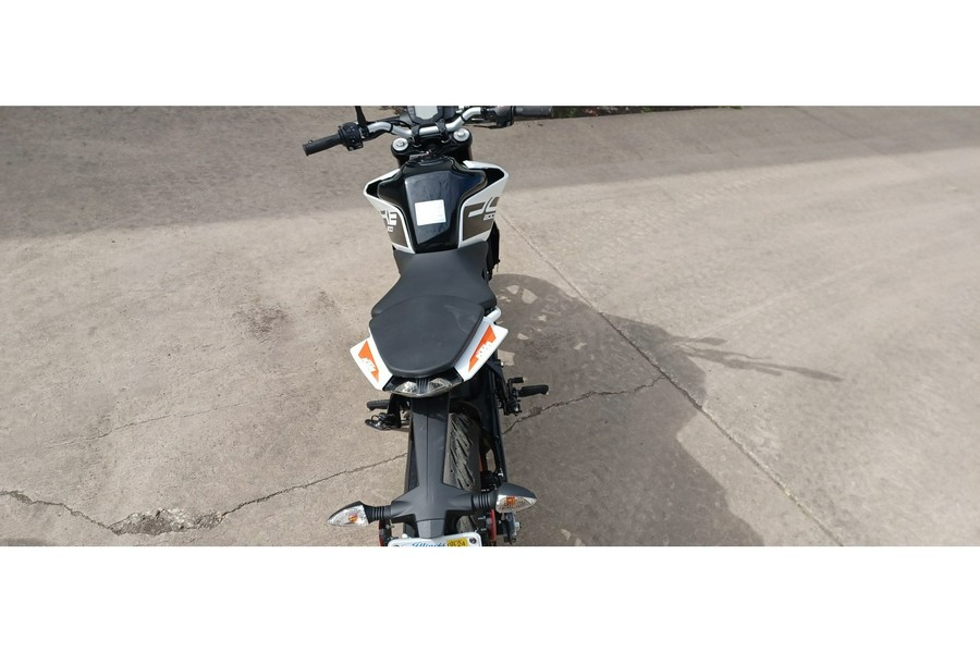 2022 KTM DUKE 200