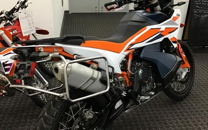 2023 KTM 890 Adv R