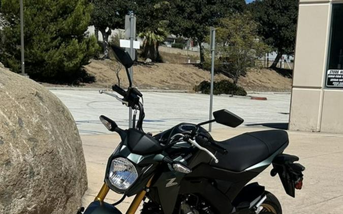 2025 Kawasaki Z125 PRO Cypher Camo Beige