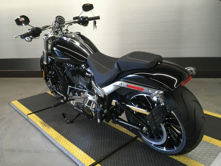 2026 Harley-Davidson® FXBR - Breakout®