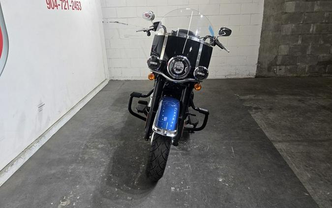 2018 Harley-Davidson FLHCS - Softail Heritage Classic 114