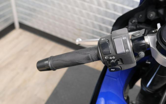 2022 YAMAHA YZF-R7