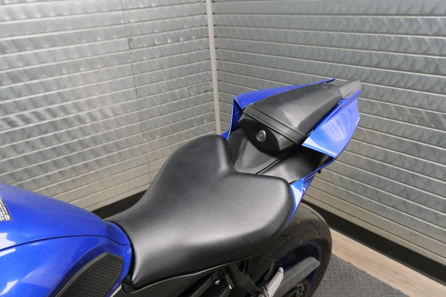 2022 YAMAHA YZF-R7