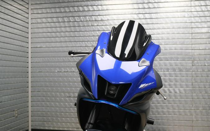 2022 YAMAHA YZF-R7